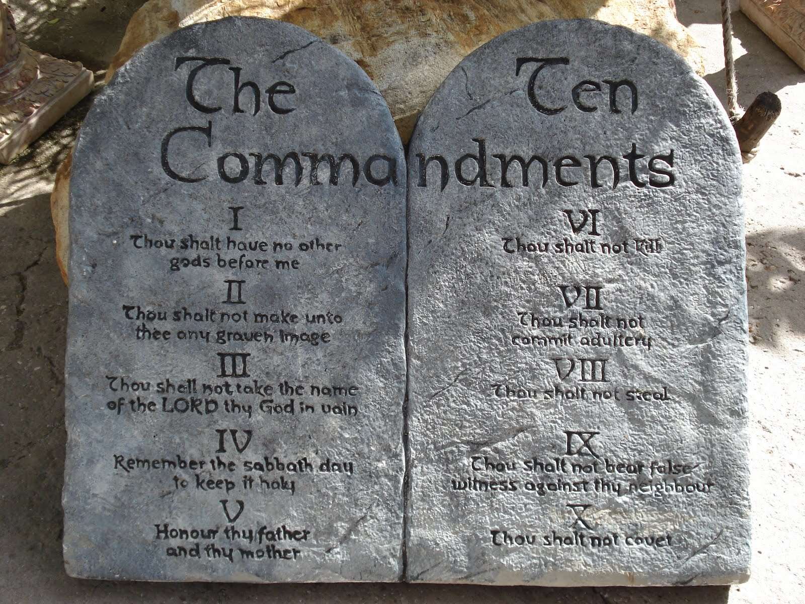 The  10 Commandmets written on stones
