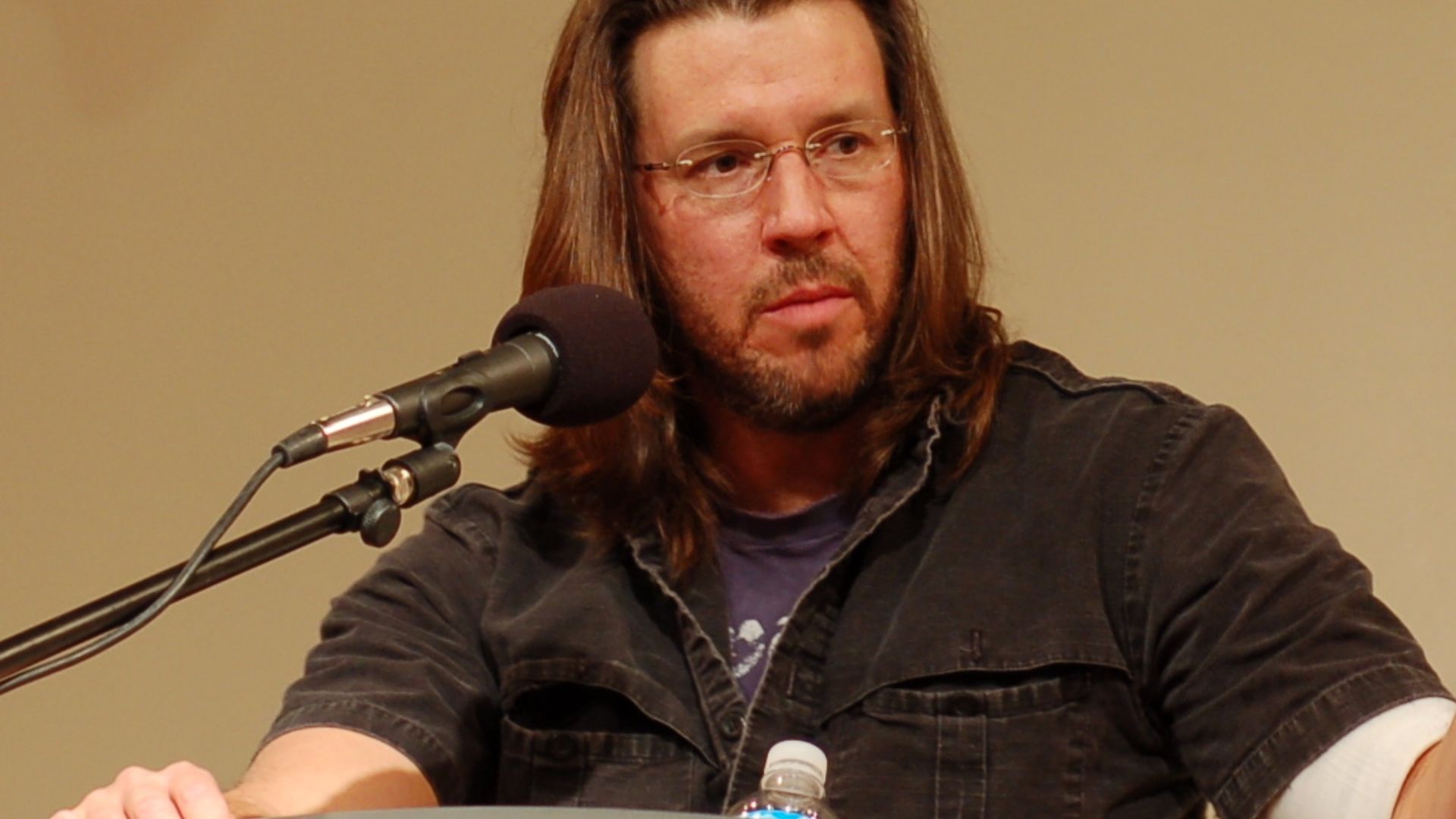 David Foster Wallace In Front Of Mic