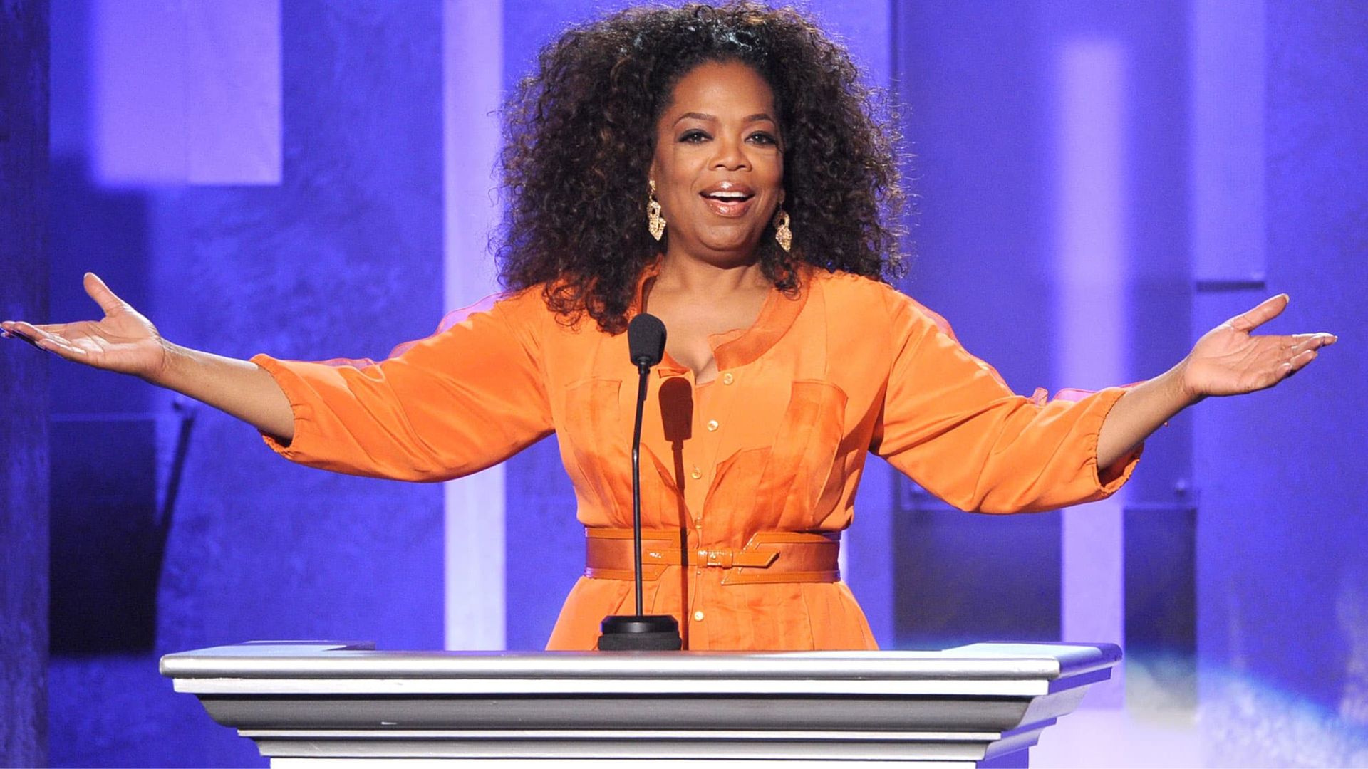 Oprah Winfrey Speaking In Mic