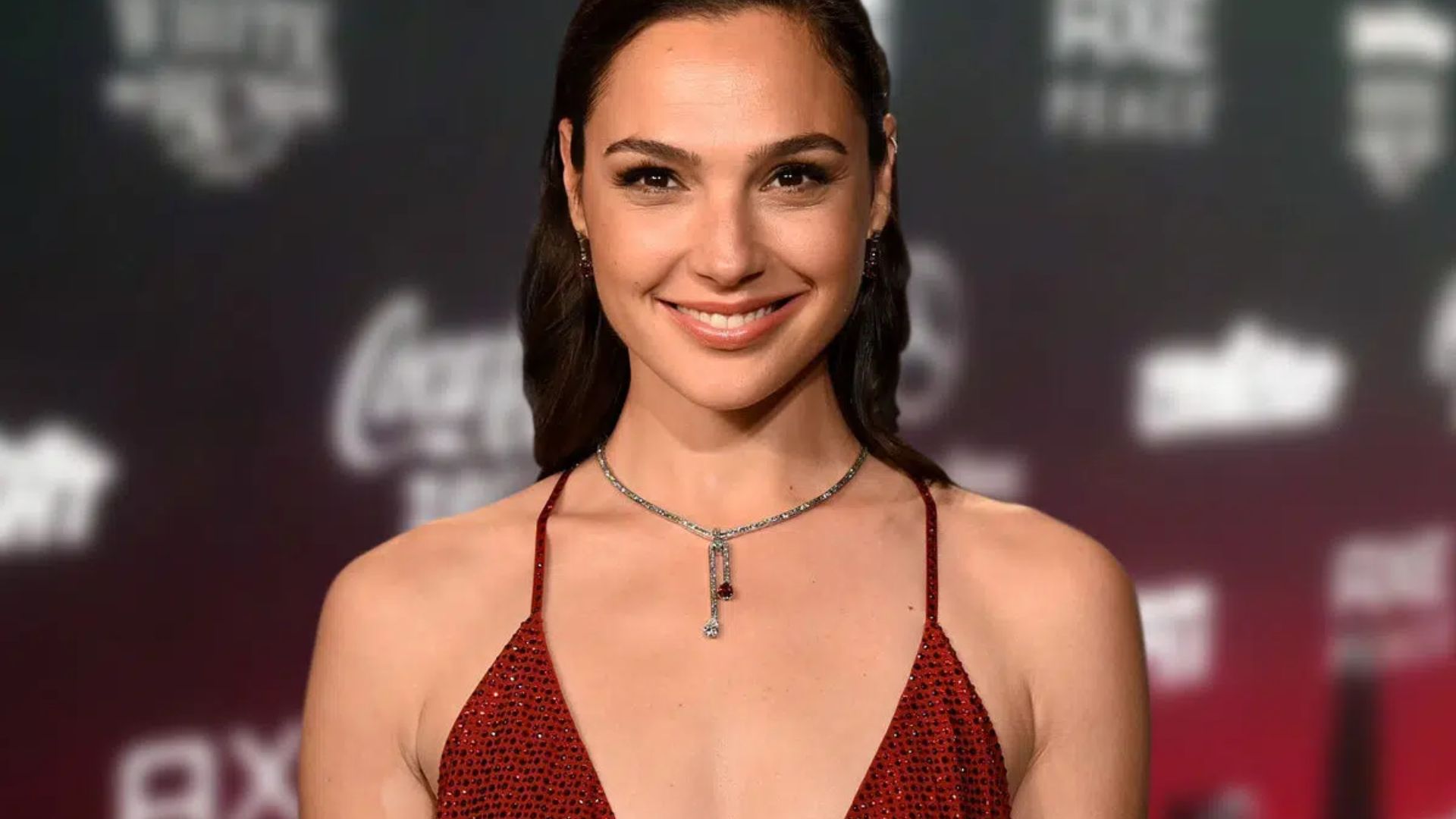 Gal Gadot With A Smiling Face