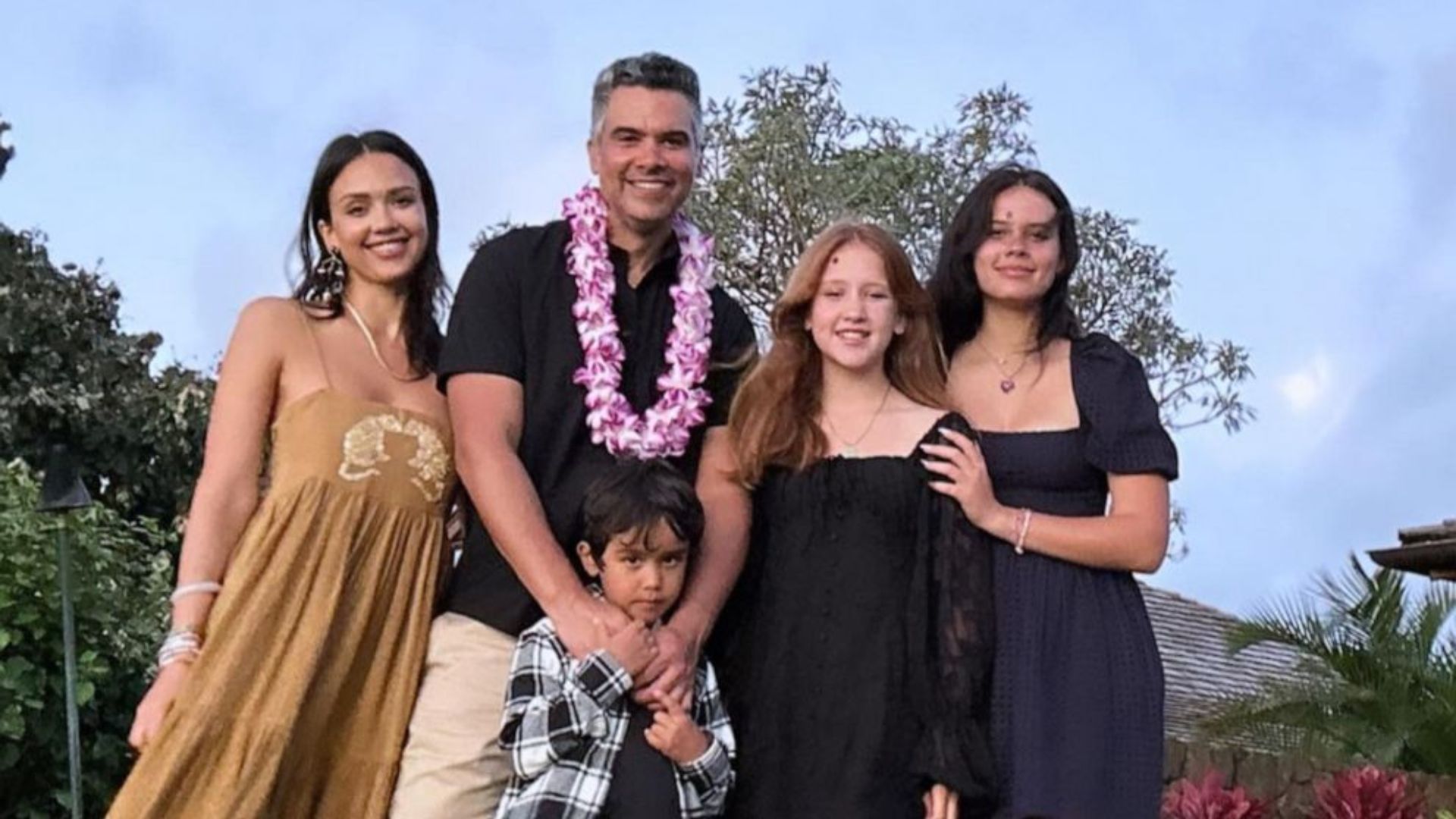 Jessica Alba With Her Family 