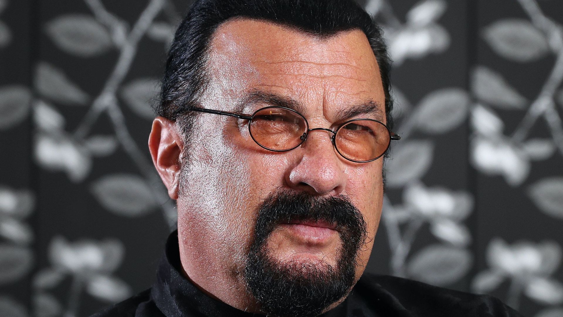 Steven Seagal With French Cut