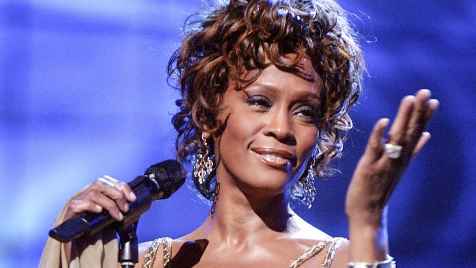 Whitney Houston Singing